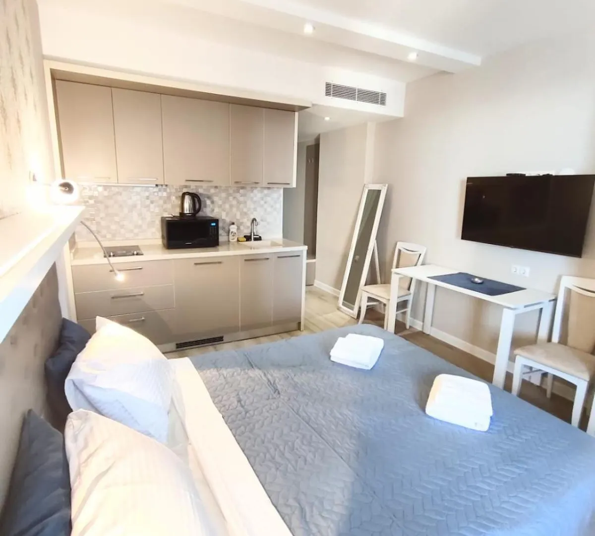 Batumi - Premium Studio